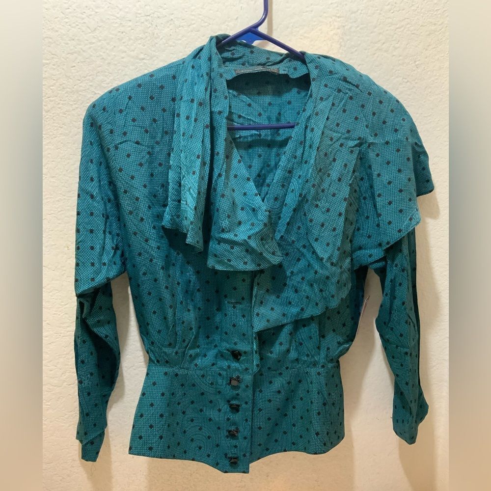 Vintage Louis Feraud 100% silk top green with shoulder pads size 8